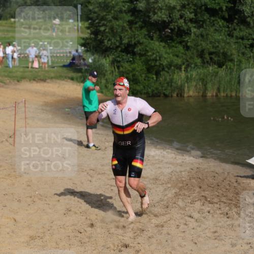 21.06.2026 - 29. Vierlanden-Triathlon Andreas Tolksdorf http://msf.ph/oto/9852951 21.06.2026 08:36:45 Schwimmen 207, 211 meine-sportfotos.de