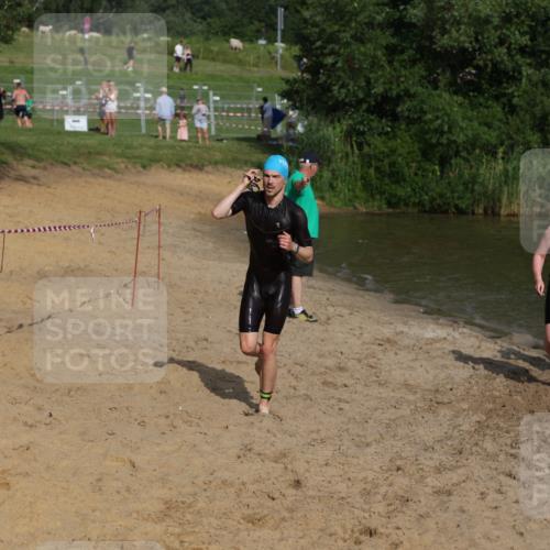 21.06.2026 - 29. Vierlanden-Triathlon Andreas Tolksdorf http://msf.ph/oto/9852999 21.06.2026 08:37:09 Schwimmen 24, 46, 63 meine-sportfotos.de
