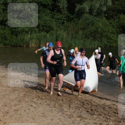 21.06.2026 - 29. Vierlanden-Triathlon Andreas Tolksdorf http://msf.ph/oto/9853008 21.06.2026 08:37:10 Schwimmen 46, 63 meine-sportfotos.de