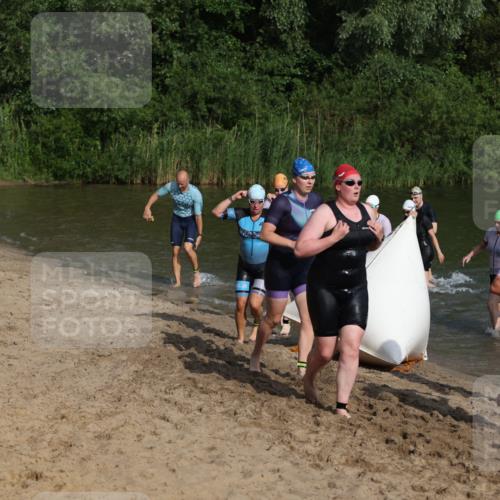 21.06.2026 - 29. Vierlanden-Triathlon Andreas Tolksdorf http://msf.ph/oto/9853014 21.06.2026 08:37:11 Schwimmen 46, 63 meine-sportfotos.de
