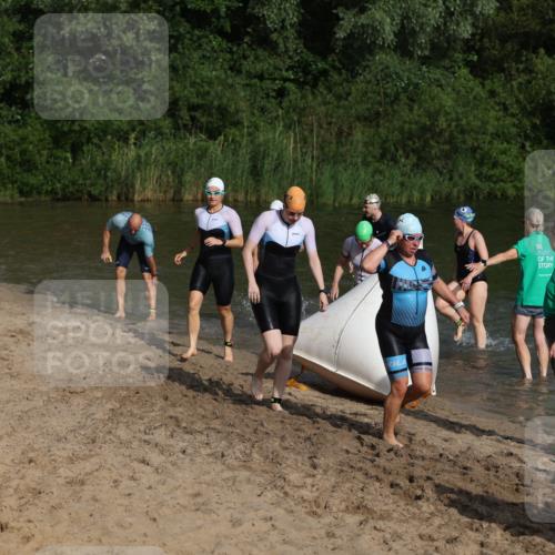 21.06.2026 - 29. Vierlanden-Triathlon Andreas Tolksdorf http://msf.ph/oto/9853023 21.06.2026 08:37:14 Schwimmen 46, 107 meine-sportfotos.de