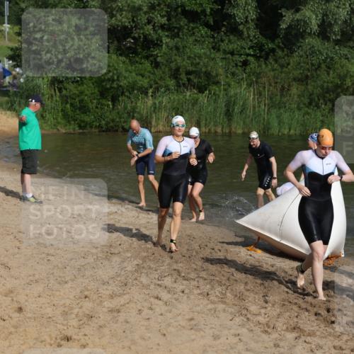 21.06.2026 - 29. Vierlanden-Triathlon Andreas Tolksdorf http://msf.ph/oto/9853029 21.06.2026 08:37:15 Schwimmen 46, 107 meine-sportfotos.de