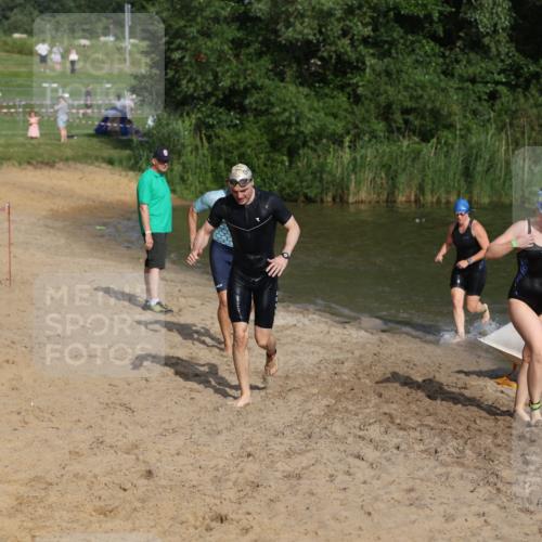 21.06.2026 - 29. Vierlanden-Triathlon Andreas Tolksdorf http://msf.ph/oto/9853050 21.06.2026 08:37:20 Schwimmen 31, 46, 107, 127 meine-sportfotos.de