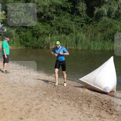 21.06.2026 - 29. Vierlanden-Triathlon Andreas Tolksdorf http://msf.ph/oto/9853088 21.06.2026 08:37:37 Schwimmen 36 meine-sportfotos.de