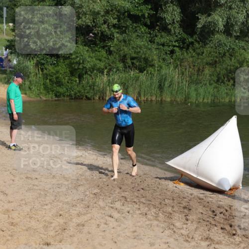 21.06.2026 - 29. Vierlanden-Triathlon Andreas Tolksdorf http://msf.ph/oto/9853090 21.06.2026 08:37:38 Schwimmen 36 meine-sportfotos.de