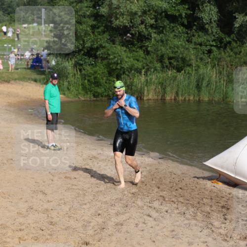 21.06.2026 - 29. Vierlanden-Triathlon Andreas Tolksdorf http://msf.ph/oto/9853093 21.06.2026 08:37:38 Schwimmen 36 meine-sportfotos.de