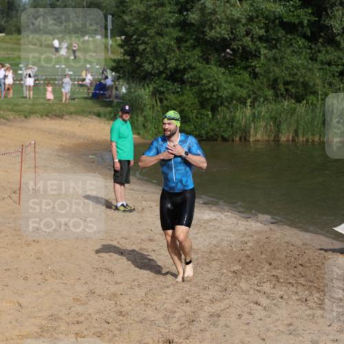 21.06.2026 - 29. Vierlanden-Triathlon Andreas Tolksdorf http://msf.ph/oto/9853101 21.06.2026 08:37:39 Schwimmen 36 meine-sportfotos.de