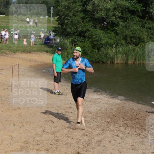 21.06.2026 - 29. Vierlanden-Triathlon Andreas Tolksdorf http://msf.ph/oto/9853103 21.06.2026 08:37:39 Schwimmen 36 meine-sportfotos.de