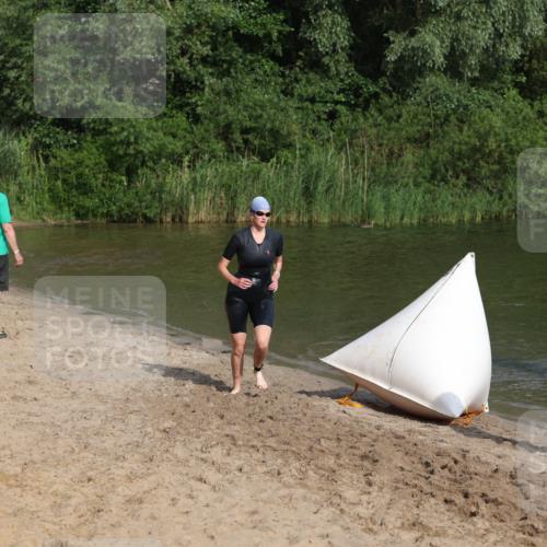 21.06.2026 - 29. Vierlanden-Triathlon Andreas Tolksdorf http://msf.ph/oto/9853112 21.06.2026 08:37:47 Schwimmen 37 meine-sportfotos.de
