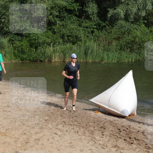 21.06.2026 - 29. Vierlanden-Triathlon Andreas Tolksdorf http://msf.ph/oto/9853113 21.06.2026 08:37:47 Schwimmen 37 meine-sportfotos.de