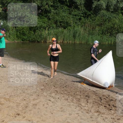 21.06.2026 - 29. Vierlanden-Triathlon Andreas Tolksdorf http://msf.ph/oto/9853128 21.06.2026 08:37:53 Schwimmen 13, 37 meine-sportfotos.de