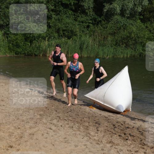 21.06.2026 - 29. Vierlanden-Triathlon Andreas Tolksdorf http://msf.ph/oto/9853146 21.06.2026 08:38:01 Schwimmen 13, 37 meine-sportfotos.de