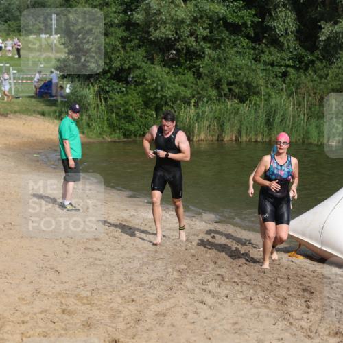 21.06.2026 - 29. Vierlanden-Triathlon Andreas Tolksdorf http://msf.ph/oto/9853152 21.06.2026 08:38:02 Schwimmen 13, 37 meine-sportfotos.de