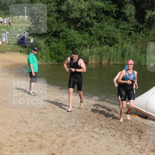 21.06.2026 - 29. Vierlanden-Triathlon Andreas Tolksdorf http://msf.ph/oto/9853153 21.06.2026 08:38:02 Schwimmen 13, 37 meine-sportfotos.de