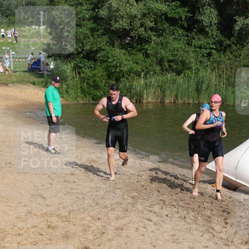21.06.2026 - 29. Vierlanden-Triathlon Andreas Tolksdorf http://msf.ph/oto/9853155 21.06.2026 08:38:02 Schwimmen 13, 37 meine-sportfotos.de