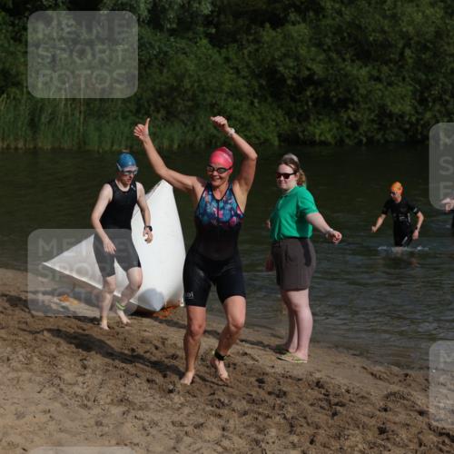 21.06.2026 - 29. Vierlanden-Triathlon Andreas Tolksdorf http://msf.ph/oto/9853163 21.06.2026 08:38:03 Schwimmen 13, 37 meine-sportfotos.de
