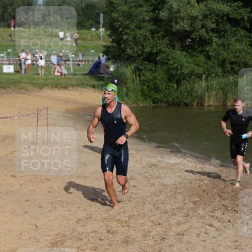 21.06.2026 - 29. Vierlanden-Triathlon Andreas Tolksdorf http://msf.ph/oto/9853176 21.06.2026 08:38:15 Schwimmen 12, 45, 76, 77 meine-sportfotos.de