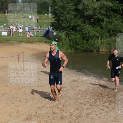 21.06.2026 - 29. Vierlanden-Triathlon Andreas Tolksdorf http://msf.ph/oto/9853177 21.06.2026 08:38:15 Schwimmen 12, 45, 76, 77 meine-sportfotos.de