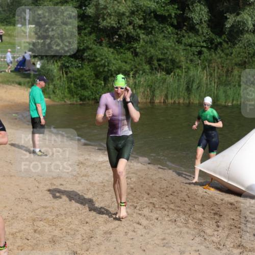 21.06.2026 - 29. Vierlanden-Triathlon Andreas Tolksdorf http://msf.ph/oto/9853191 21.06.2026 08:38:18 Schwimmen 12, 45, 57, 76, 77 meine-sportfotos.de