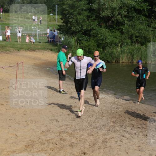 21.06.2026 - 29. Vierlanden-Triathlon Andreas Tolksdorf http://msf.ph/oto/9853195 21.06.2026 08:38:25 Schwimmen 12, 57 meine-sportfotos.de