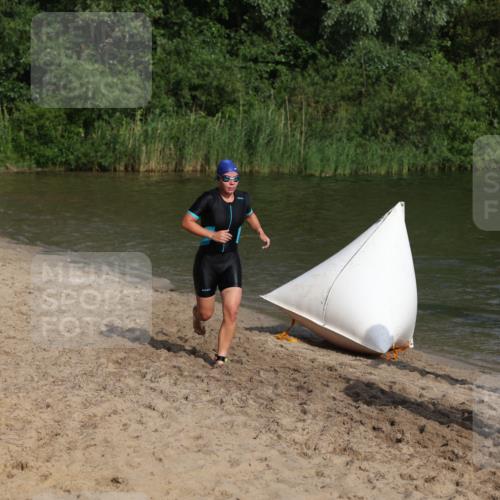 21.06.2026 - 29. Vierlanden-Triathlon Andreas Tolksdorf http://msf.ph/oto/9853208 21.06.2026 08:38:27 Schwimmen 12, 57 meine-sportfotos.de