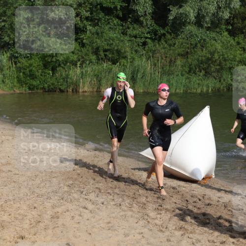 21.06.2026 - 29. Vierlanden-Triathlon Andreas Tolksdorf http://msf.ph/oto/9853231 21.06.2026 08:38:48 Schwimmen 60, 61, 82 meine-sportfotos.de