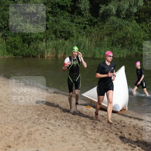 21.06.2026 - 29. Vierlanden-Triathlon Andreas Tolksdorf http://msf.ph/oto/9853236 21.06.2026 08:38:48 Schwimmen 60, 61, 82 meine-sportfotos.de