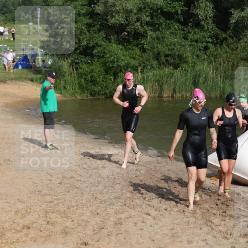 21.06.2026 - 29. Vierlanden-Triathlon Andreas Tolksdorf http://msf.ph/oto/9853254 21.06.2026 08:38:55 Schwimmen 61, 82 meine-sportfotos.de