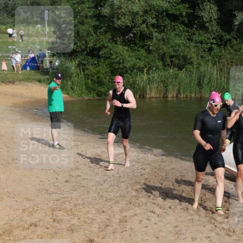 21.06.2026 - 29. Vierlanden-Triathlon Andreas Tolksdorf http://msf.ph/oto/9853260 21.06.2026 08:38:56 Schwimmen 61, 82 meine-sportfotos.de