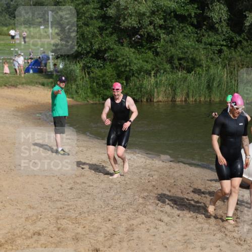 21.06.2026 - 29. Vierlanden-Triathlon Andreas Tolksdorf http://msf.ph/oto/9853264 21.06.2026 08:38:56 Schwimmen 61, 82 meine-sportfotos.de
