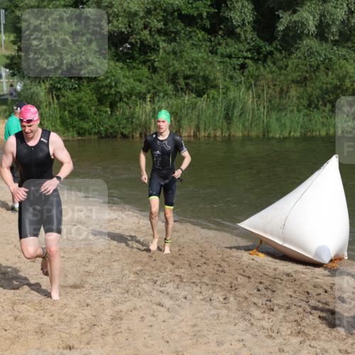 21.06.2026 - 29. Vierlanden-Triathlon Andreas Tolksdorf http://msf.ph/oto/9853278 21.06.2026 08:38:58 Schwimmen 10, 61, 82 meine-sportfotos.de