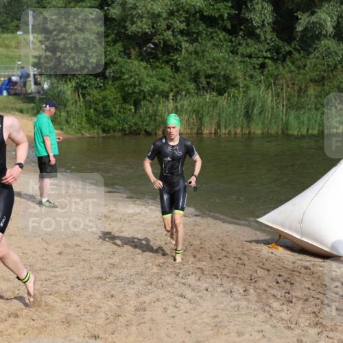 21.06.2026 - 29. Vierlanden-Triathlon Andreas Tolksdorf http://msf.ph/oto/9853284 21.06.2026 08:38:58 Schwimmen 10, 61, 82 meine-sportfotos.de