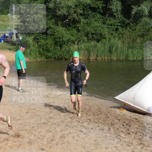 21.06.2026 - 29. Vierlanden-Triathlon Andreas Tolksdorf http://msf.ph/oto/9853285 21.06.2026 08:38:58 Schwimmen 10, 61, 82 meine-sportfotos.de