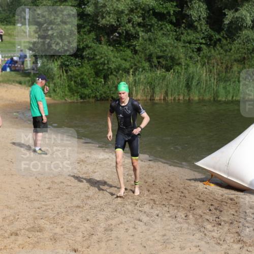 21.06.2026 - 29. Vierlanden-Triathlon Andreas Tolksdorf http://msf.ph/oto/9853288 21.06.2026 08:38:59 Schwimmen 10, 61, 82 meine-sportfotos.de