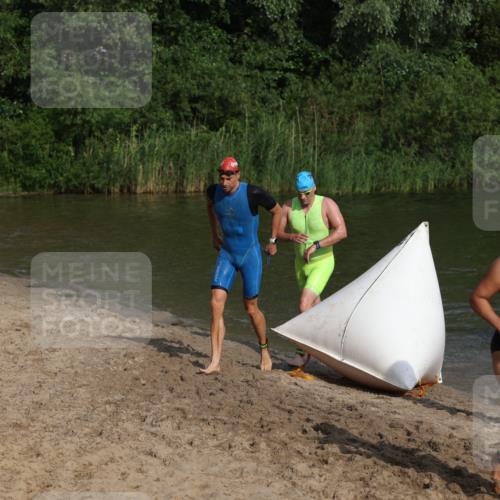 21.06.2026 - 29. Vierlanden-Triathlon Andreas Tolksdorf http://msf.ph/oto/9853319 21.06.2026 08:39:18 Schwimmen 32, 155, 166, 212 meine-sportfotos.de