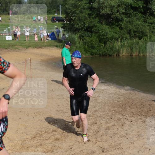 21.06.2026 - 29. Vierlanden-Triathlon Andreas Tolksdorf http://msf.ph/oto/9853352 21.06.2026 08:39:24 Schwimmen 3, 32, 155, 166, 212 meine-sportfotos.de