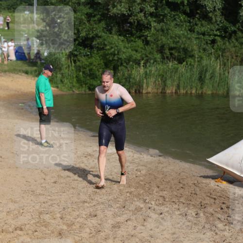 21.06.2026 - 29. Vierlanden-Triathlon Andreas Tolksdorf http://msf.ph/oto/9853366 21.06.2026 08:39:29 Schwimmen 3, 106 meine-sportfotos.de
