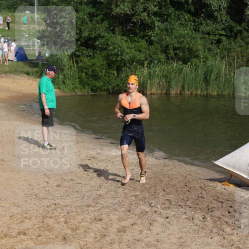 21.06.2026 - 29. Vierlanden-Triathlon Andreas Tolksdorf http://msf.ph/oto/9853386 21.06.2026 08:39:36 Schwimmen 3, 72, 106 meine-sportfotos.de