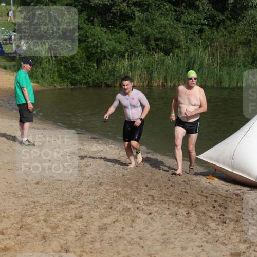 21.06.2026 - 29. Vierlanden-Triathlon Andreas Tolksdorf http://msf.ph/oto/9853390 21.06.2026 08:39:42 Schwimmen 72, 103 meine-sportfotos.de