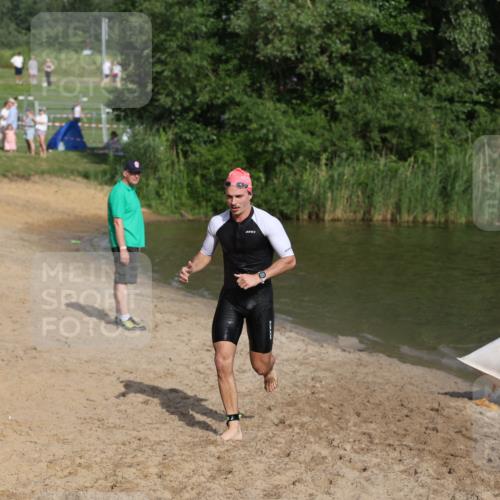 21.06.2026 - 29. Vierlanden-Triathlon Andreas Tolksdorf http://msf.ph/oto/9853415 21.06.2026 08:39:51 Schwimmen 7, 72, 103 meine-sportfotos.de