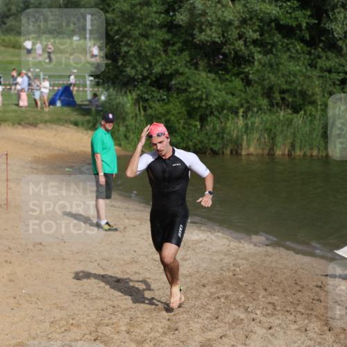 21.06.2026 - 29. Vierlanden-Triathlon Andreas Tolksdorf http://msf.ph/oto/9853419 21.06.2026 08:39:51 Schwimmen 7, 72, 103 meine-sportfotos.de