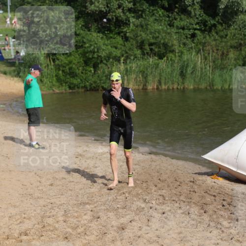 21.06.2026 - 29. Vierlanden-Triathlon Andreas Tolksdorf http://msf.ph/oto/9853447 21.06.2026 08:40:04 Schwimmen 7, 21, 55, 78, 109 meine-sportfotos.de