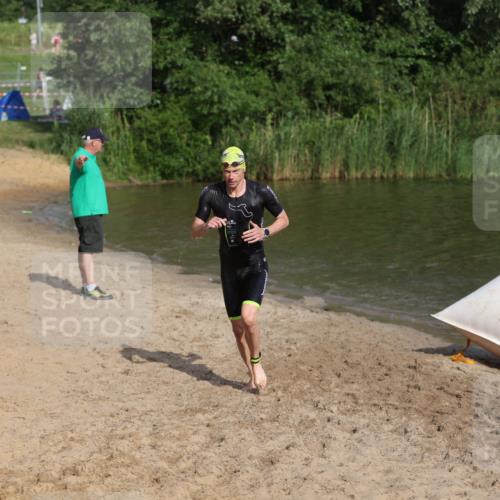 21.06.2026 - 29. Vierlanden-Triathlon Andreas Tolksdorf http://msf.ph/oto/9853451 21.06.2026 08:40:04 Schwimmen 7, 21, 55, 78, 109 meine-sportfotos.de