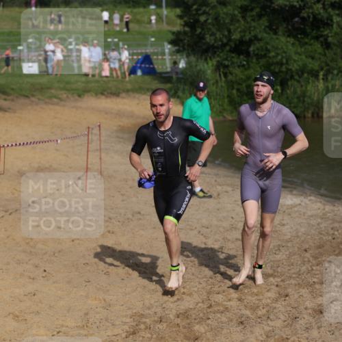 21.06.2026 - 29. Vierlanden-Triathlon Andreas Tolksdorf http://msf.ph/oto/9853466 21.06.2026 08:40:10 Schwimmen 51, 55, 78, 109 meine-sportfotos.de