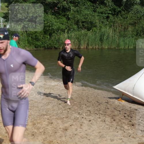 21.06.2026 - 29. Vierlanden-Triathlon Andreas Tolksdorf http://msf.ph/oto/9853471 21.06.2026 08:40:11 Schwimmen 51, 55, 78, 109 meine-sportfotos.de