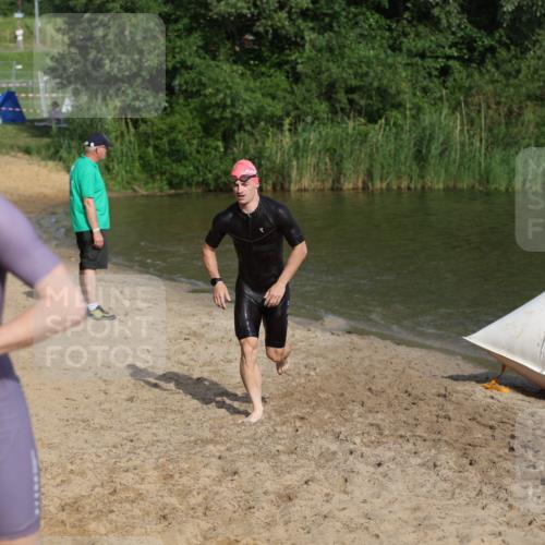 21.06.2026 - 29. Vierlanden-Triathlon Andreas Tolksdorf http://msf.ph/oto/9853478 21.06.2026 08:40:12 Schwimmen 51, 55, 78, 109 meine-sportfotos.de