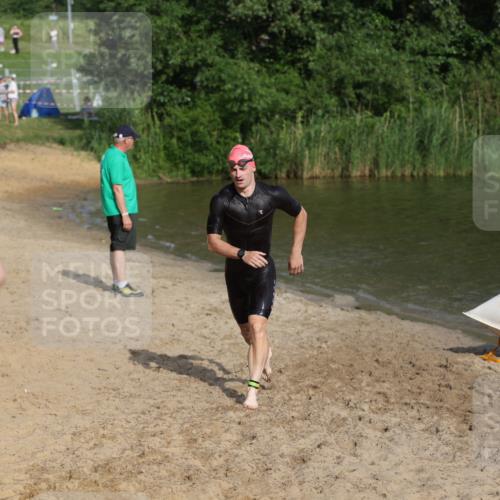 21.06.2026 - 29. Vierlanden-Triathlon Andreas Tolksdorf http://msf.ph/oto/9853482 21.06.2026 08:40:12 Schwimmen 51, 55, 78, 109 meine-sportfotos.de