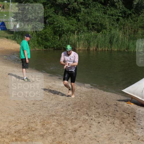 21.06.2026 - 29. Vierlanden-Triathlon Andreas Tolksdorf http://msf.ph/oto/9853499 21.06.2026 08:40:44 Schwimmen 18, 164 meine-sportfotos.de