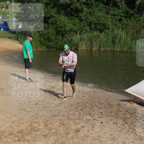 21.06.2026 - 29. Vierlanden-Triathlon Andreas Tolksdorf http://msf.ph/oto/9853502 21.06.2026 08:40:44 Schwimmen 18, 164 meine-sportfotos.de