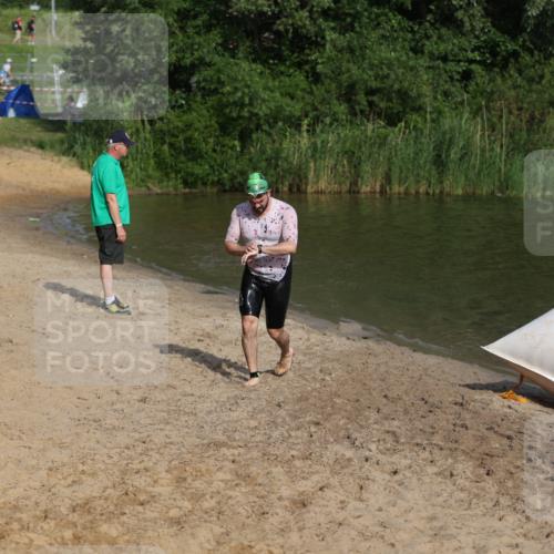 21.06.2026 - 29. Vierlanden-Triathlon Andreas Tolksdorf http://msf.ph/oto/9853503 21.06.2026 08:40:44 Schwimmen 18, 164 meine-sportfotos.de